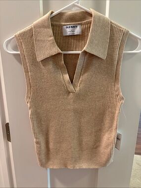 Ribbed Knit Sleeveless Polo